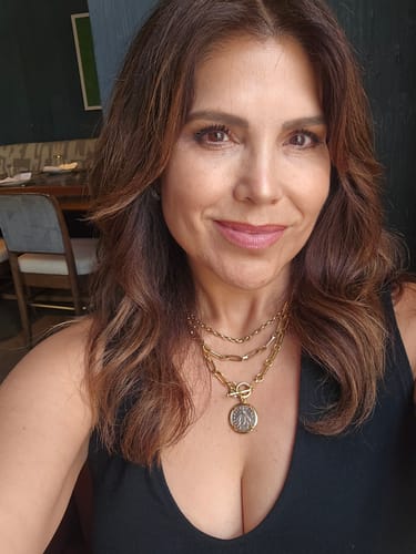 Customer photo review of Reverse-aging Adaptive Foundation